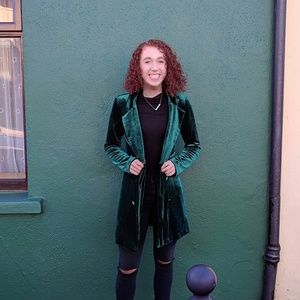 Meet your Posher, Olivia